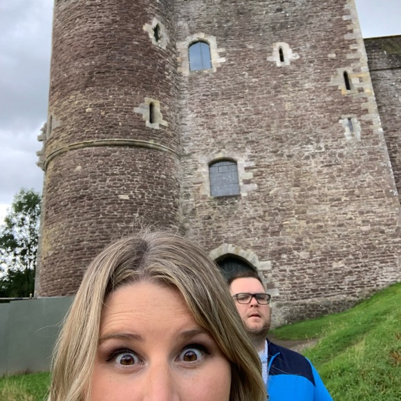 Meet your Posher, Christina - Picture 2 of 4